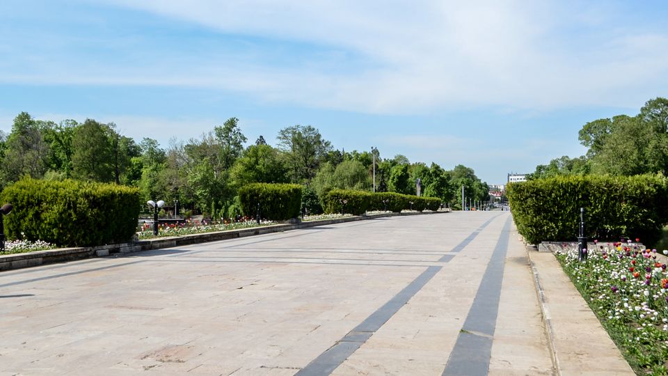 Parc Carol summer.jpg