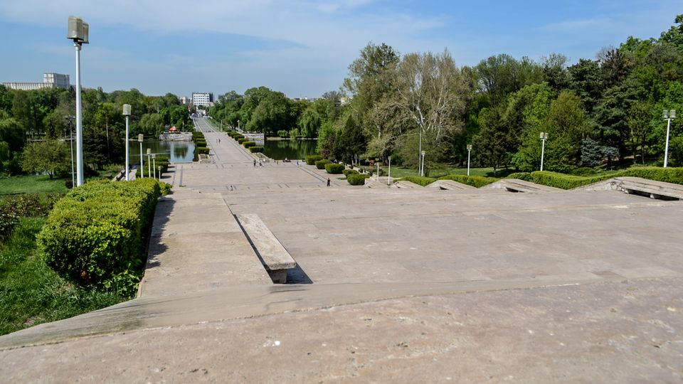 Parc Carol summer.jpg