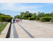 Parc Carol summer.jpg