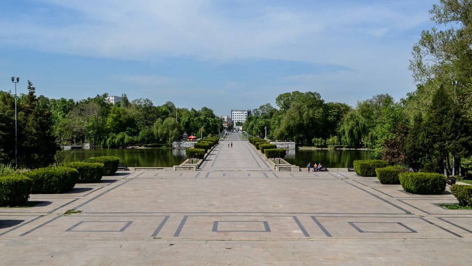 Parc Carol summer.jpg