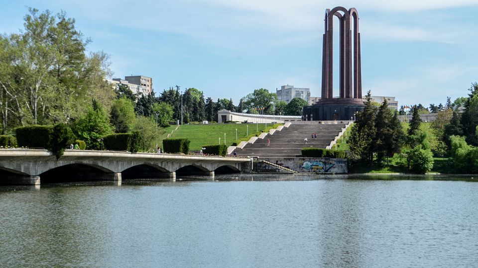 Parc Carol summer.jpg