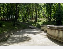 Parc Carol summer.jpg