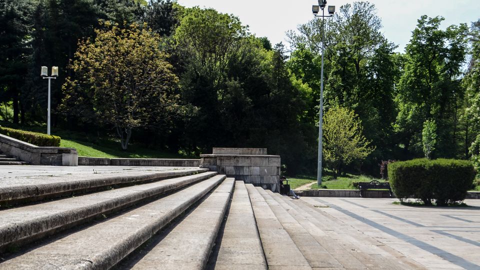 Parc Carol summer.jpg