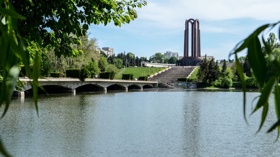 Parc Carol summer.jpg