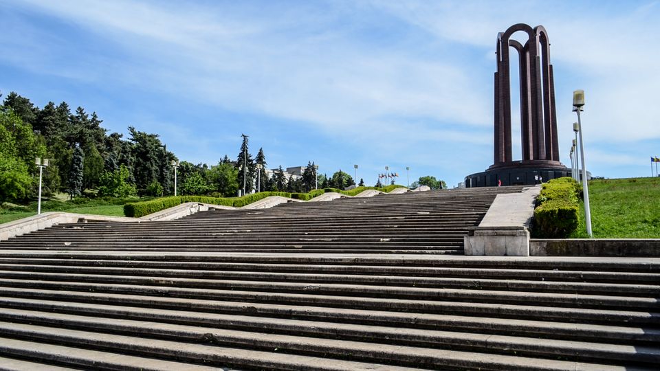 Parc Carol water .jpg