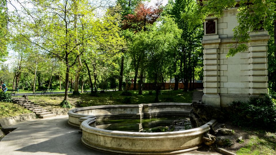 Parc Carol summer.jpg