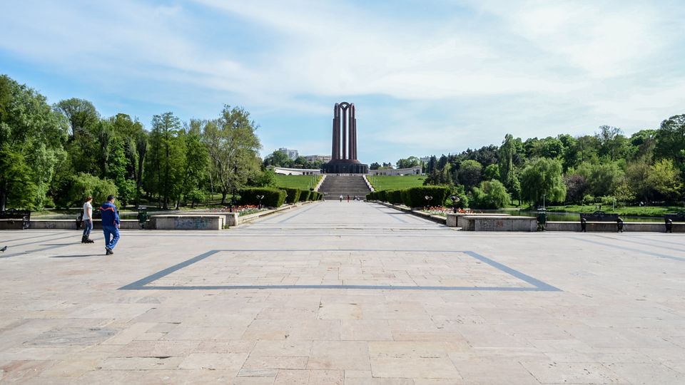 Parc Carol summer.jpg