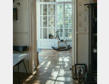 Mingle Vintage & Coffee Shop