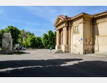 Parc Carol summer.jpg